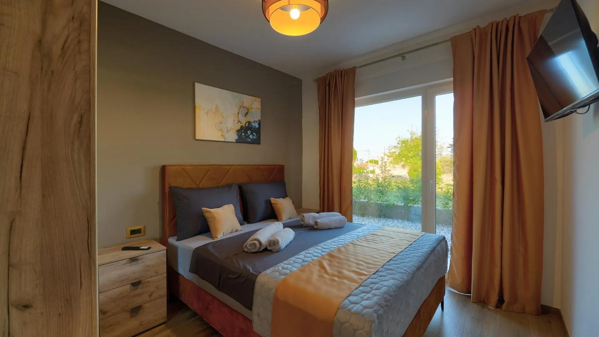 Pieron & Bavigo Villas - Spa Oasis Marcana 0*,  Croatia