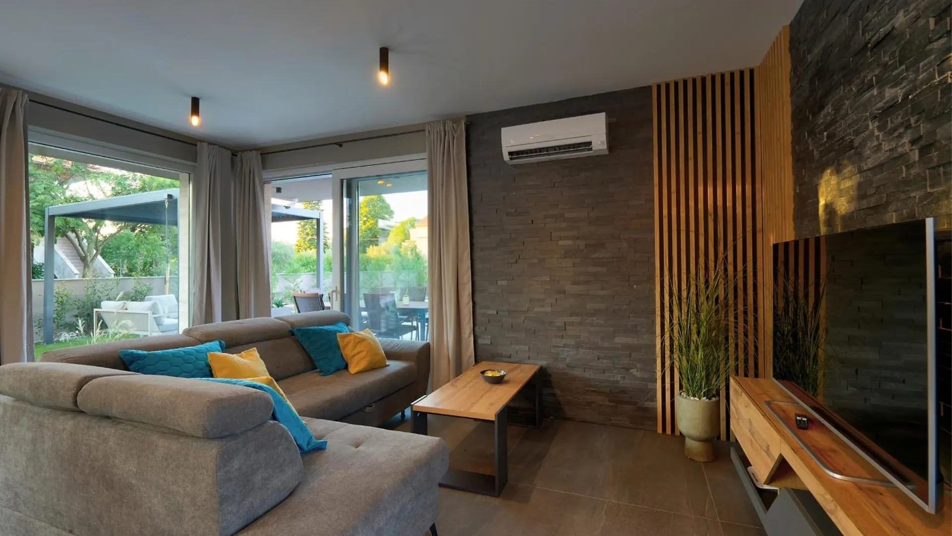 Pieron & Bavigo Villas - Spa Oasis Marcana Croatia