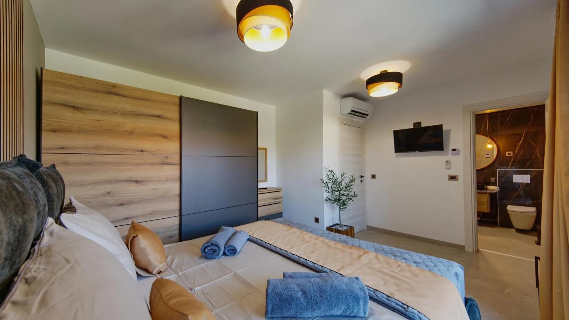 Pieron & Bavigo Villas - Spa Oasis Marcana 0*,  Croatia