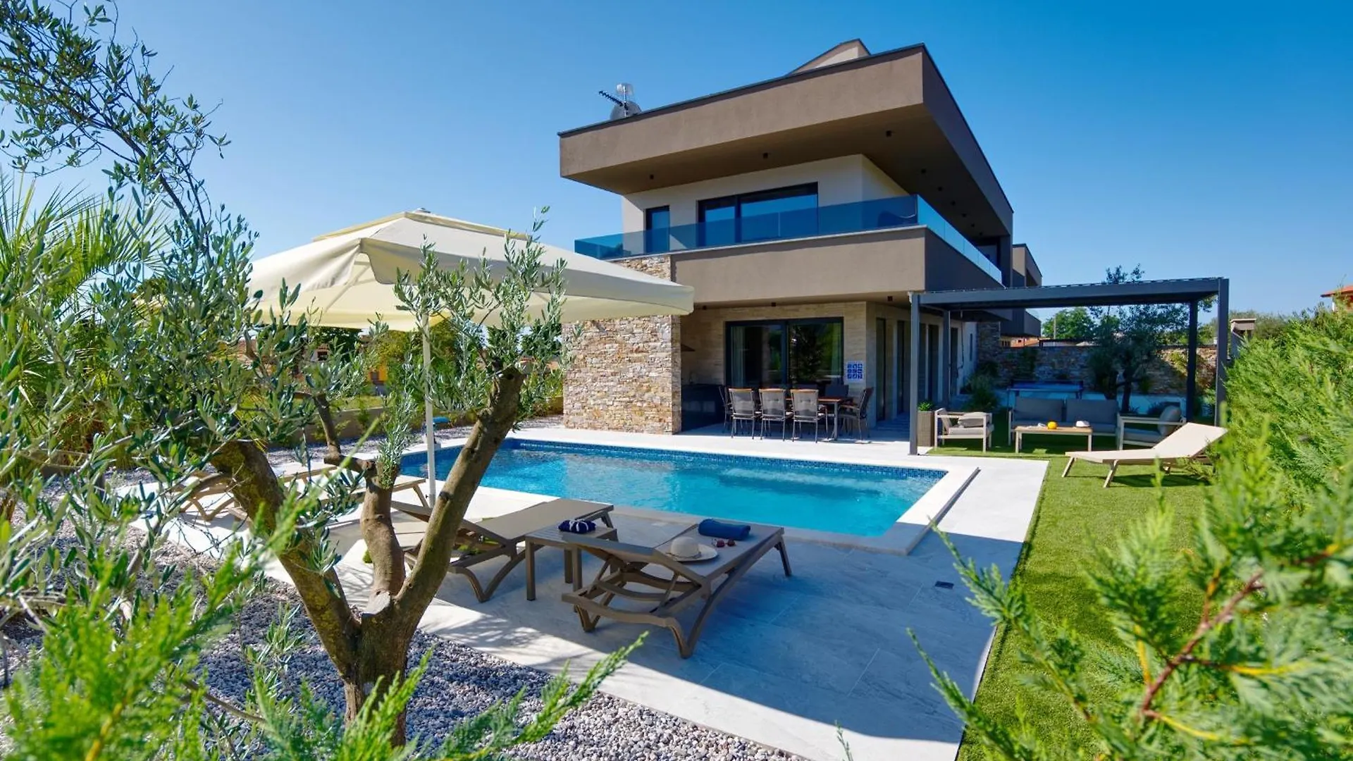 Pieron & Bavigo Villas - Spa Oasis Marcana