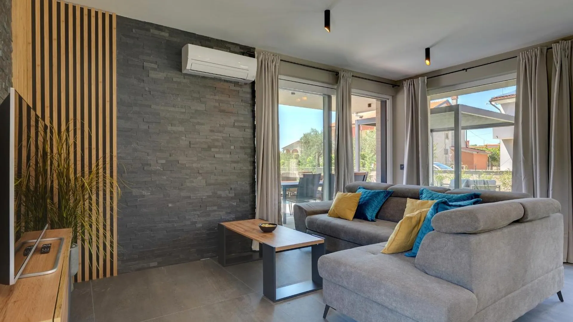 Pieron & Bavigo Villas - Spa Oasis Marcana
