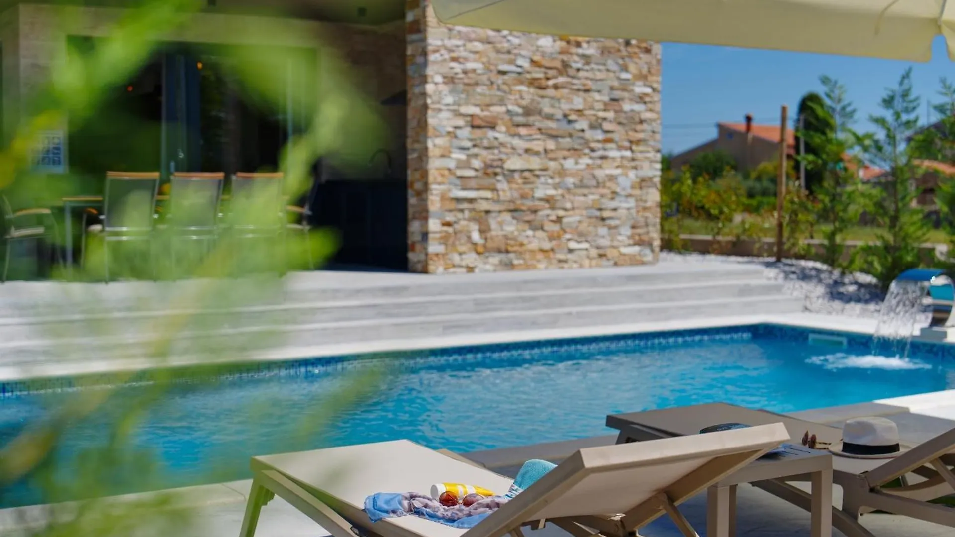 Pieron & Bavigo Villas - Spa Oasis Marcana Croatia